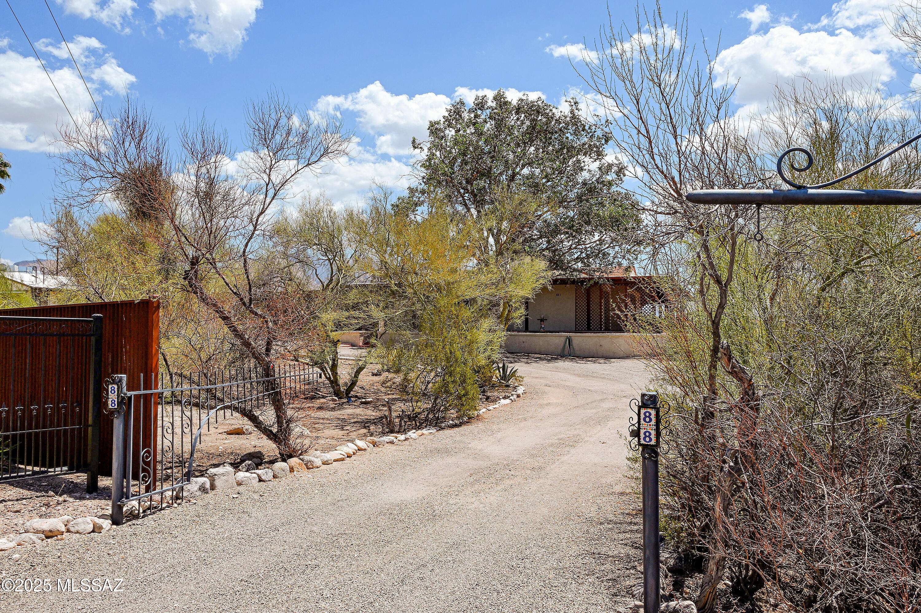 Tucson, AZ 85704,88 W River Road