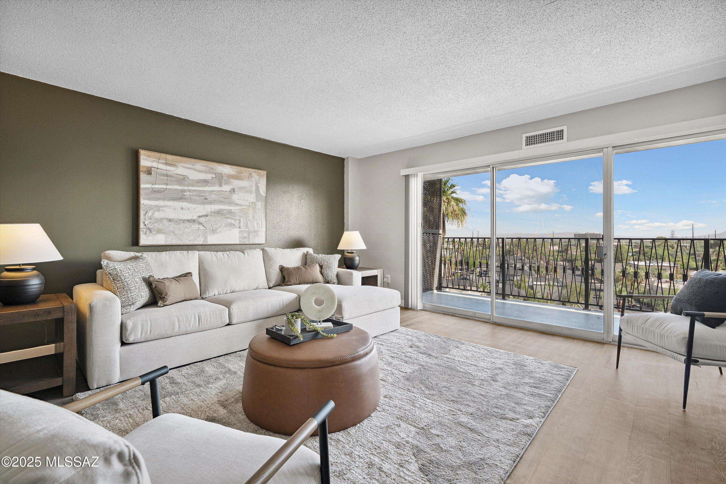 425A W Paseo Redondo Drive #8A, Tucson, AZ 85701