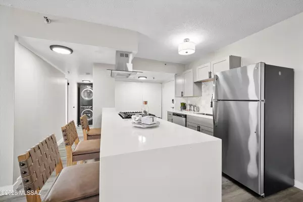 Tucson, AZ 85701,425A W Paseo Redondo Drive #8A