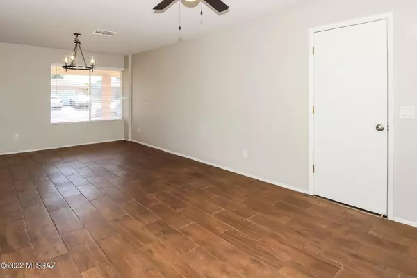 Tucson, AZ 85730,8049 E Manitoba Place