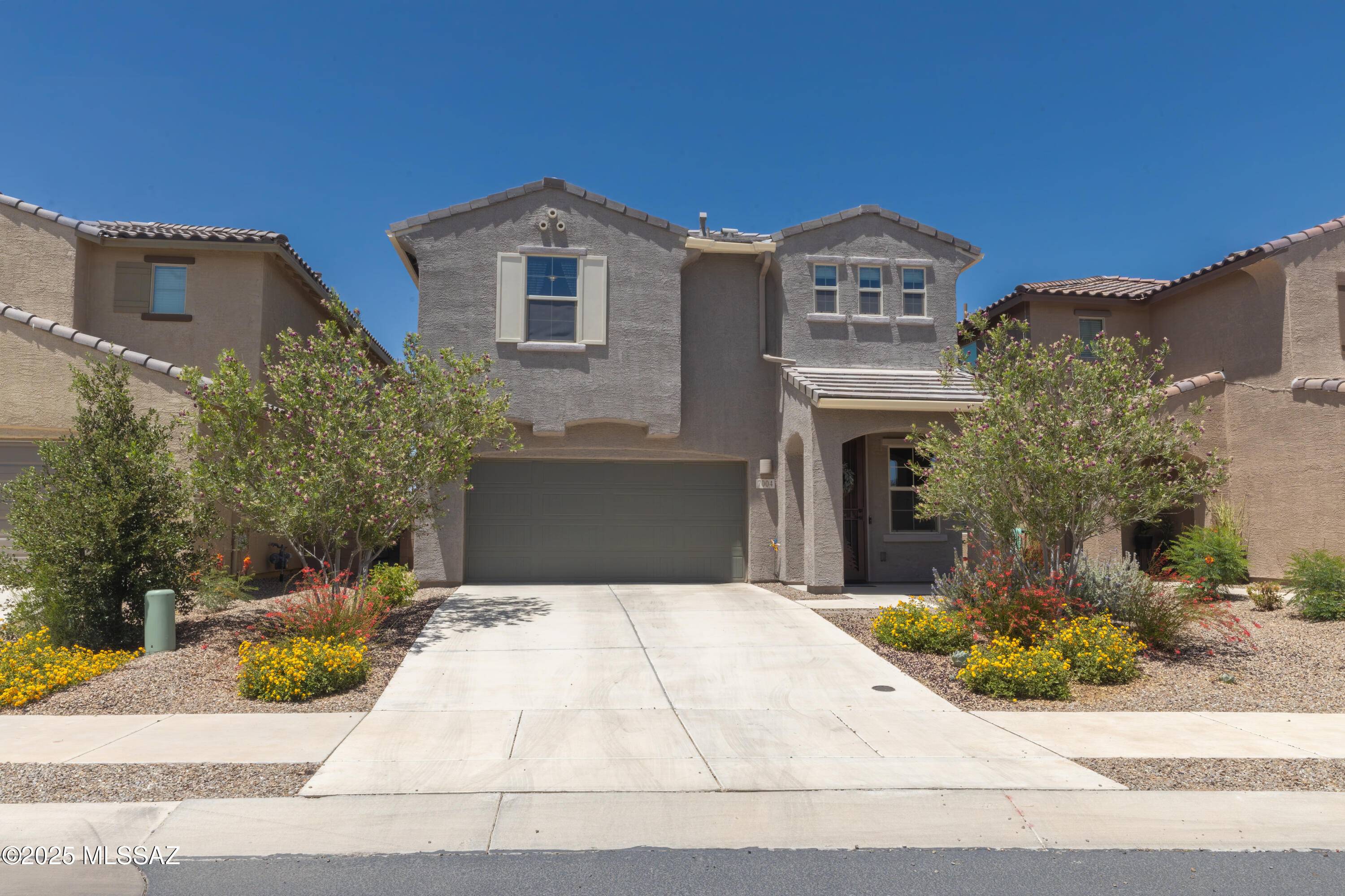 7004 W Hedge Rose Drive, Tucson, AZ 85757