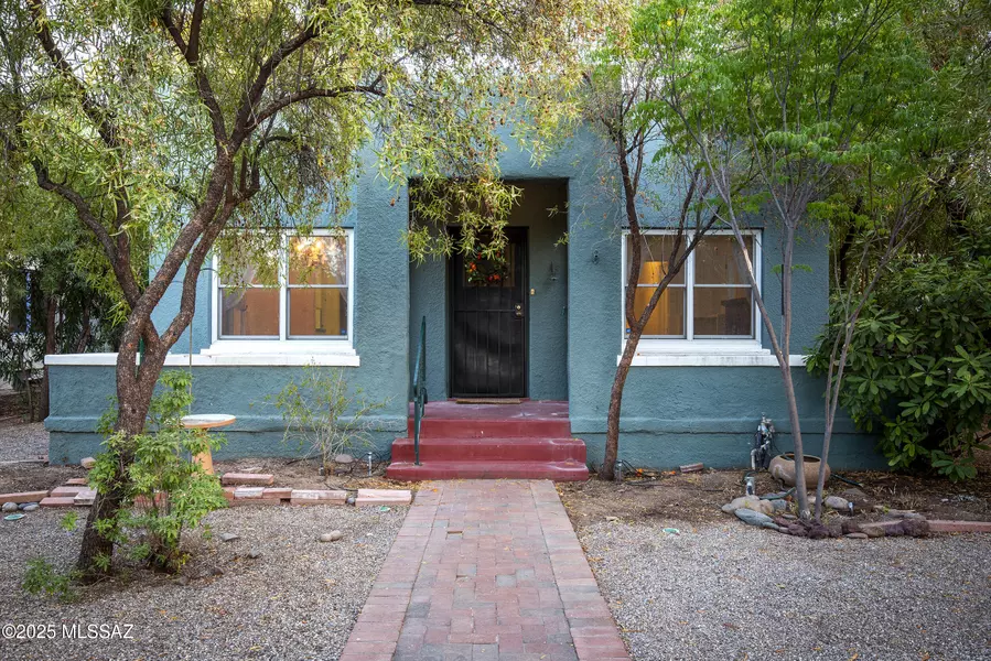 2216 E Helen StreetN, Tucson, AZ 85719