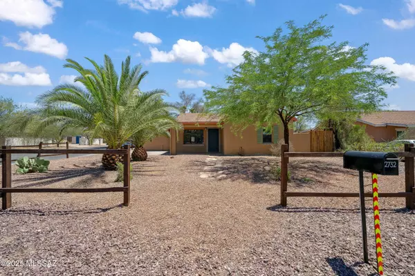 2732 E Lee Street, Tucson, AZ 85716