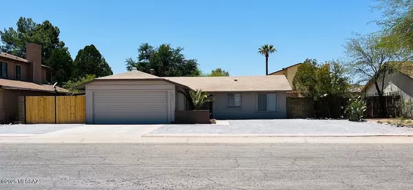 7610 S Avenida Fresca, Tucson, AZ 85746