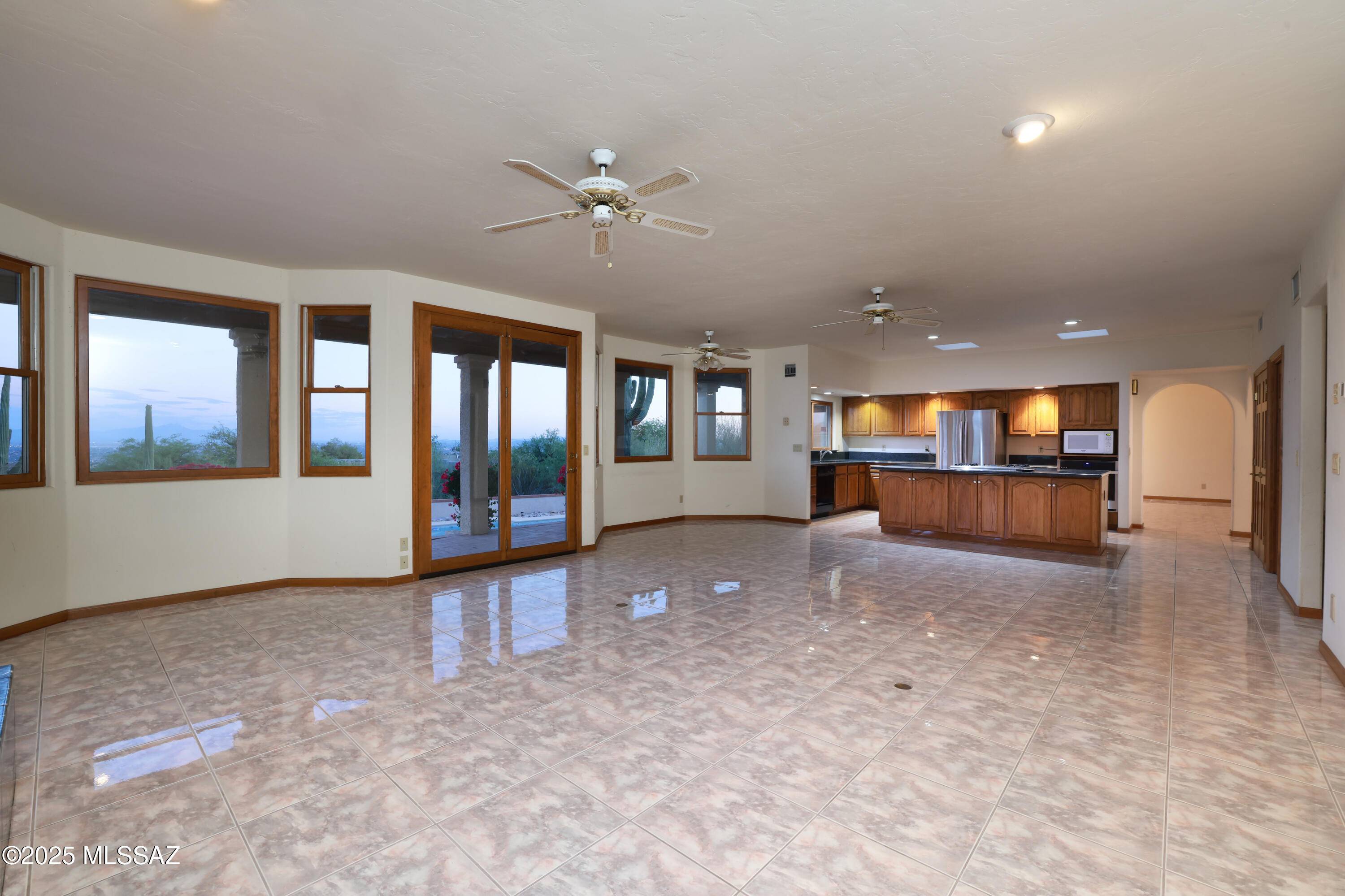 Tucson, AZ 85718,7400 N Cobblestone Road