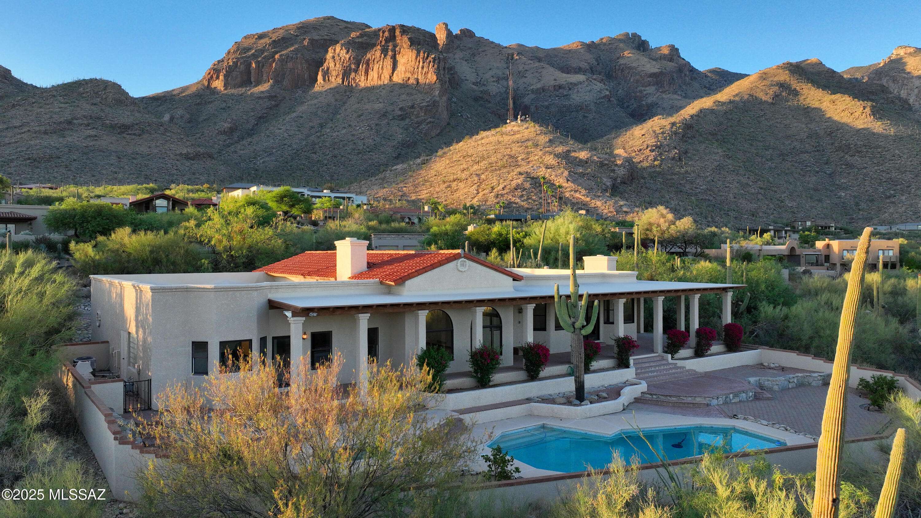 7400 N Cobblestone Road, Tucson, AZ 85718