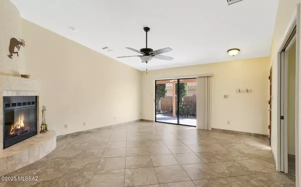 Green Valley, AZ 85614,722 W Rio Moctezuma
