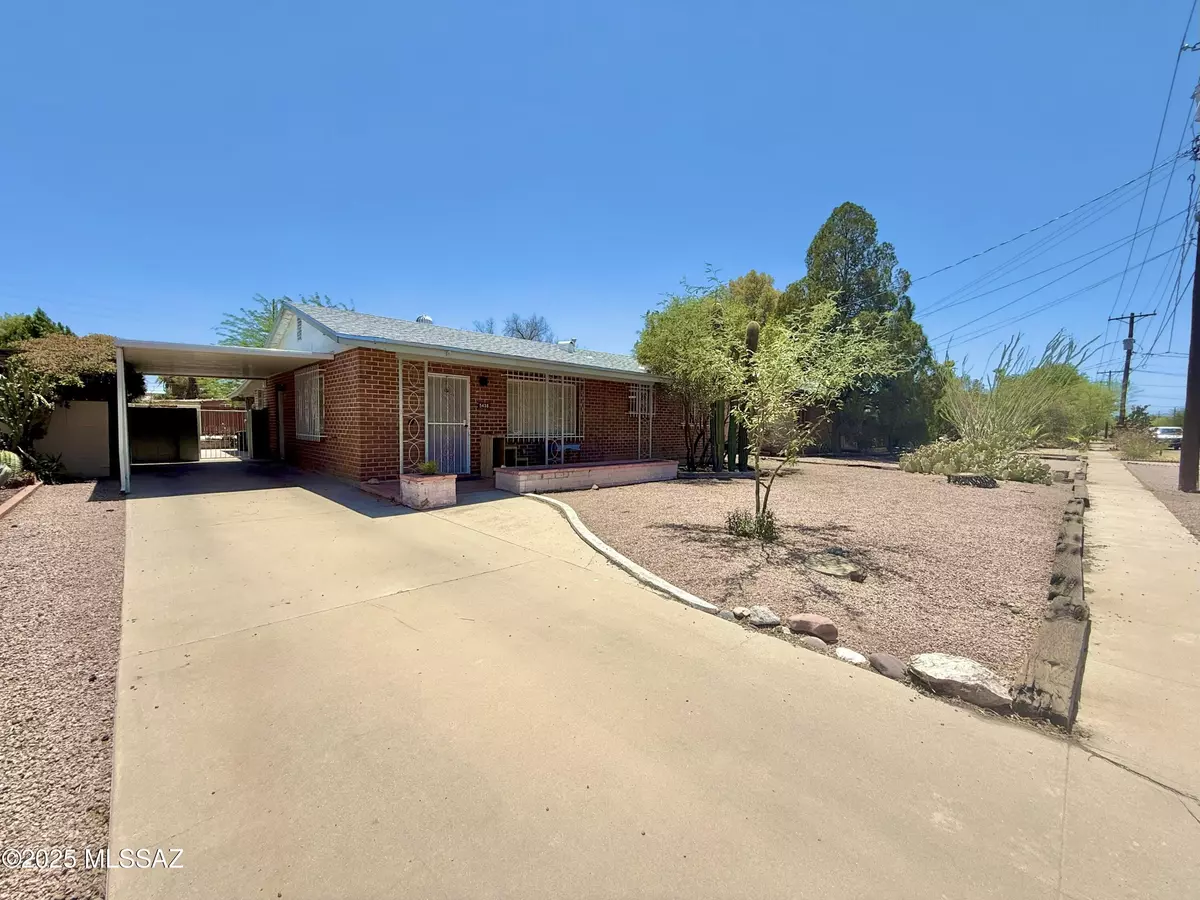 Tucson, AZ 85712,5438 E Willard Street