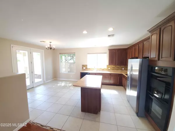 Tucson, AZ 85756,5001 E Chickweed Drive