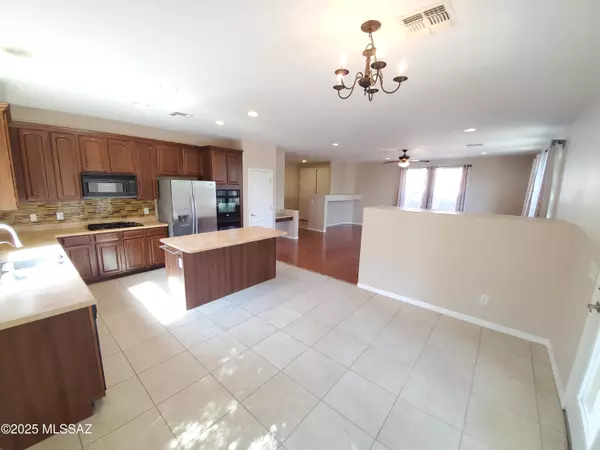 Tucson, AZ 85756,5001 E Chickweed Drive