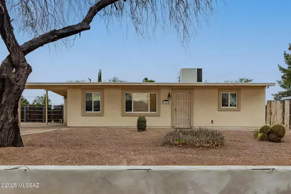 Tucson, AZ 85711,6142 E 25th Street