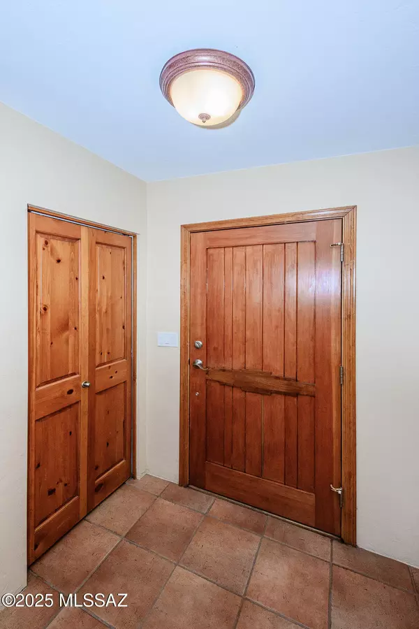 Tucson, AZ 85748,442 N Chalet Avenue