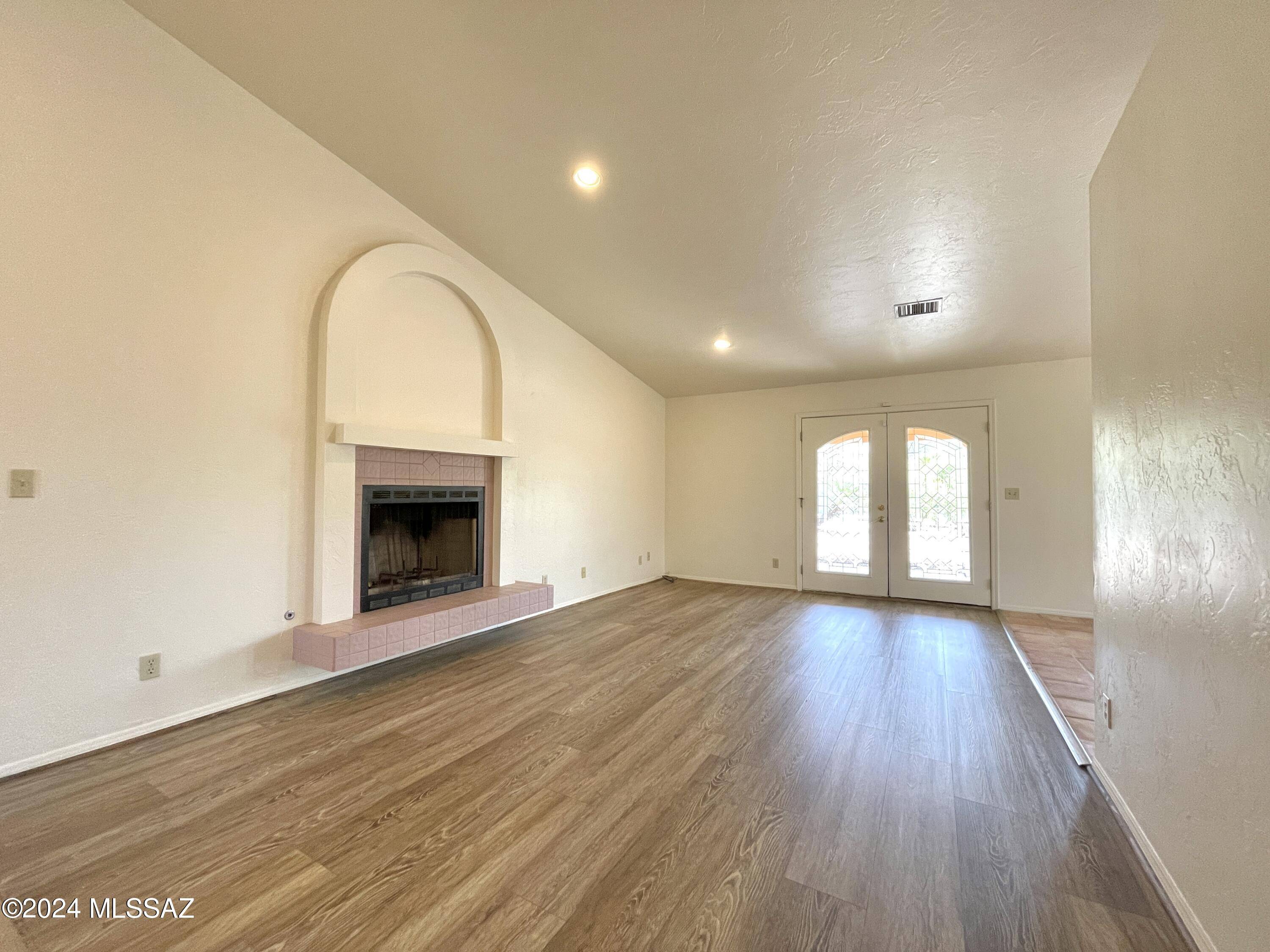 9801 E Prospect Lane, Tucson, AZ 85749