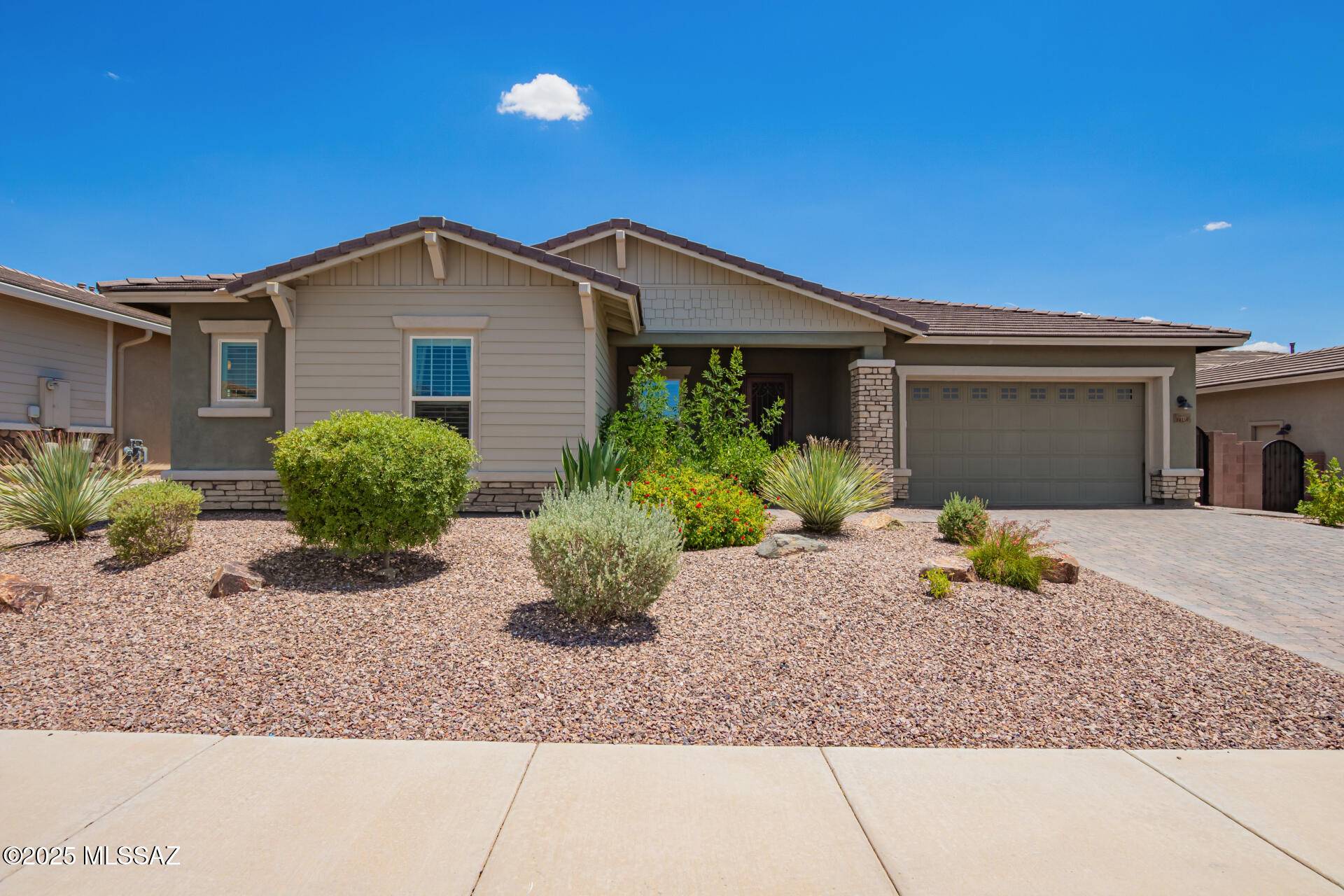 14156 Hidden Arroyo Pass, Marana, AZ 85658
