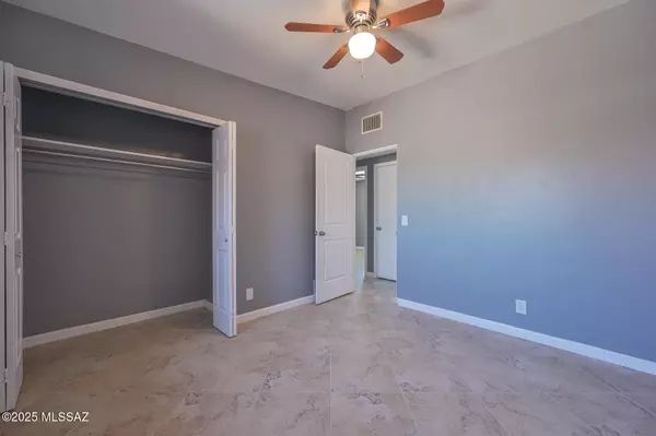 Tucson, AZ 85712,4301 E Hayhurst Street