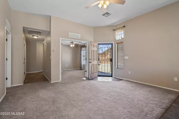 Tucson, AZ 85706,2115 E Calle Gran Desierto