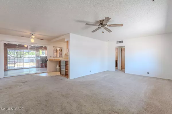 Tucson, AZ 85711,5743 E 3rd Street
