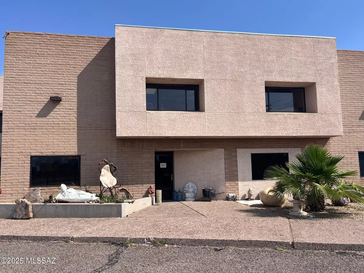 Tucson, AZ 85705,1106 N Anita Avenue #F