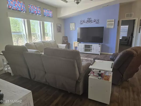 Benson, AZ 85602,825 N Diana Drive