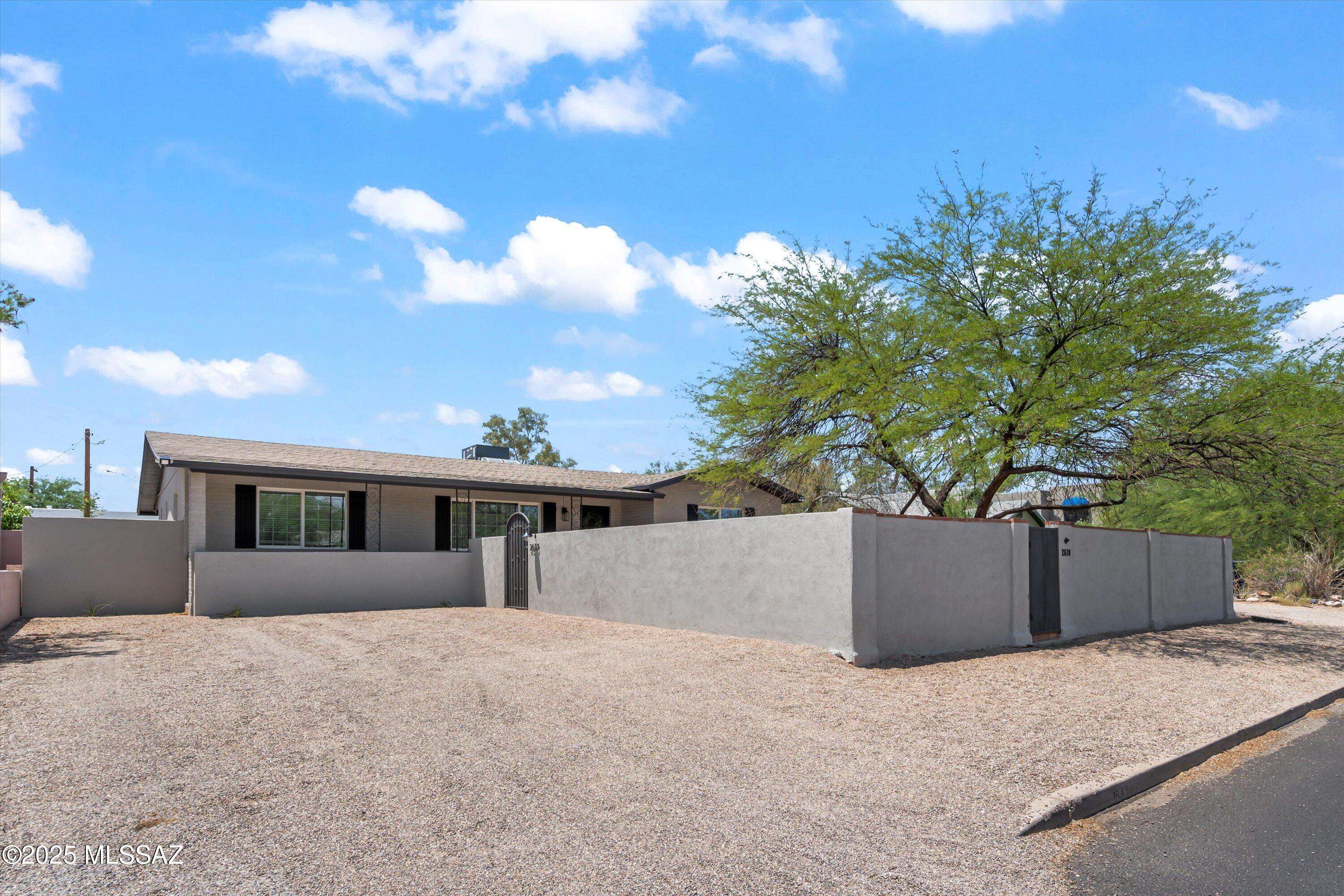 Tucson, AZ 85716,2610 E Elm Street