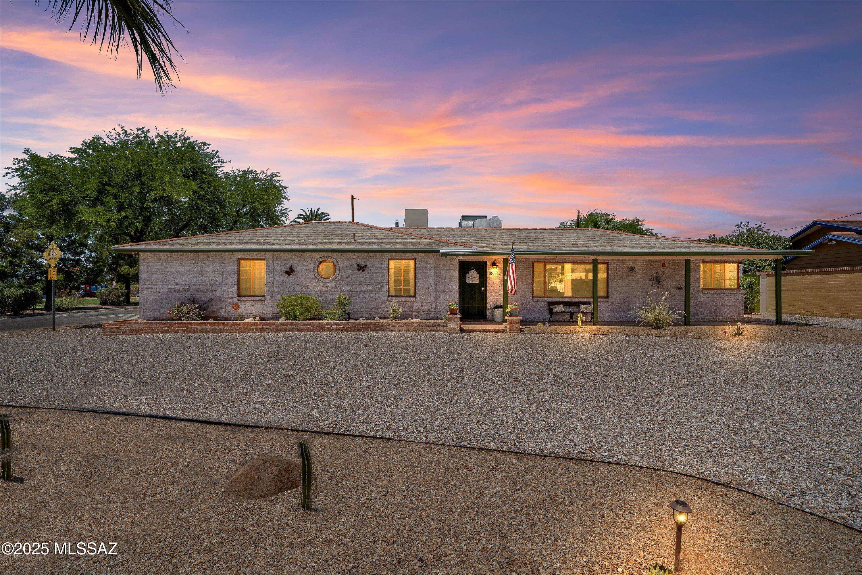 5325 E Burns Street, Tucson, AZ 85711