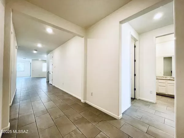 Marana, AZ 85653,10920 W Keuka Drive