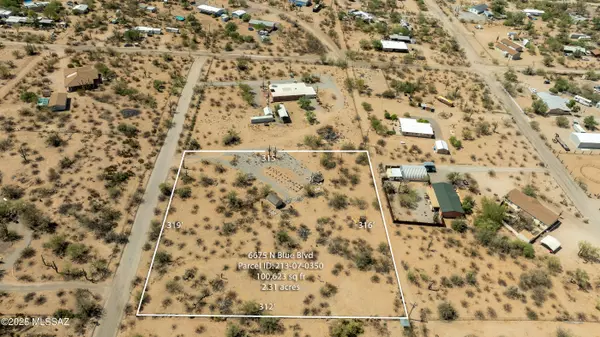 6675 N Blue Boulevard, Tucson, AZ 85743
