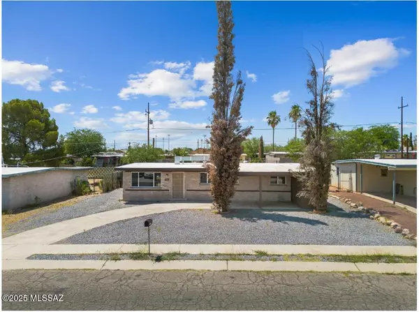 8032 E Victoria Drive, Tucson, AZ 85730