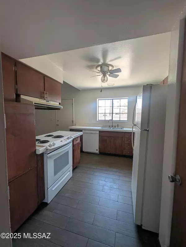 Tucson, AZ 85710,8250 E Shiloh Street