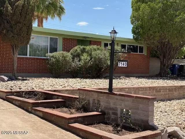 7140 E 28th Street, Tucson, AZ 85710