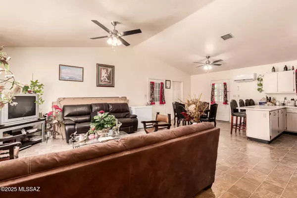 Rio Rico, AZ 85648,908 Calle Mateos