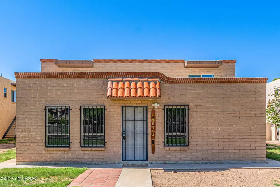1949 N Camino Serna  #A, Tucson, AZ 85715