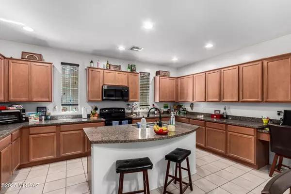 Marana, AZ 85658,12147 N Golden Mirror Drive