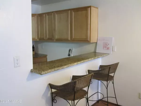 Tucson, AZ 85719,951 N Euclid Avenue #UNIT 135