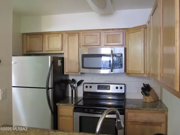 Tucson, AZ 85719,951 N Euclid Avenue #UNIT 135