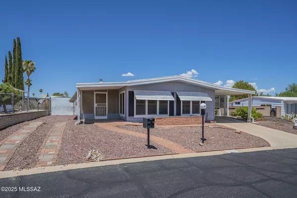 Green Valley, AZ 85614,20 W Mesquite Place