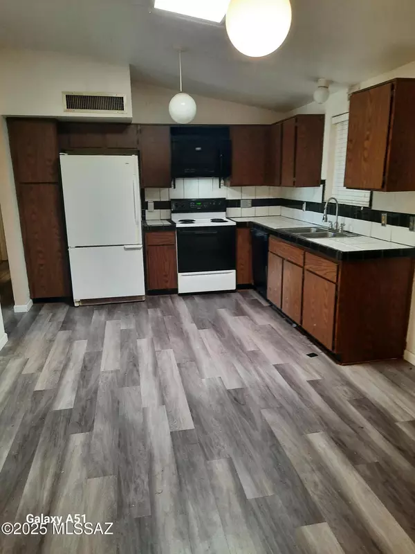 Tucson, AZ 85730,3537 S Burnett Place