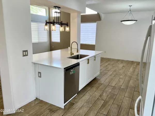 Tucson, AZ 85757,6388 W Copper Leaf Drive