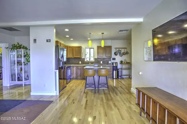 3751 E Flower Street, Tucson, AZ 85716