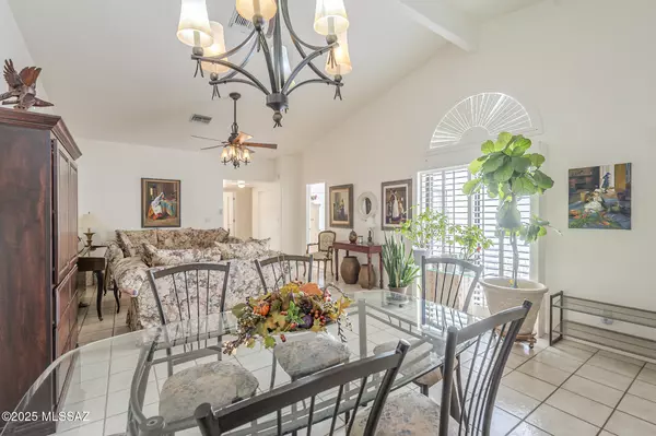 Nogales, AZ 85621,328 W Santa Barbara