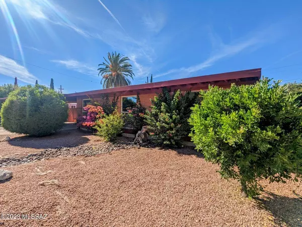 8145 E Baker Drive, Tucson, AZ 85710