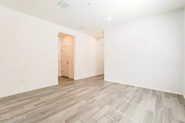 Tucson, AZ 85757,6831 W Canopus Loop