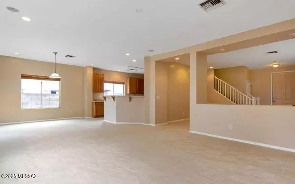 Tucson, AZ 85706,548 W Tiger Shark Road