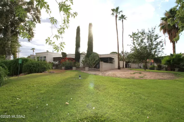 1370 N Via Ronda Oeste, Tucson, AZ 85715