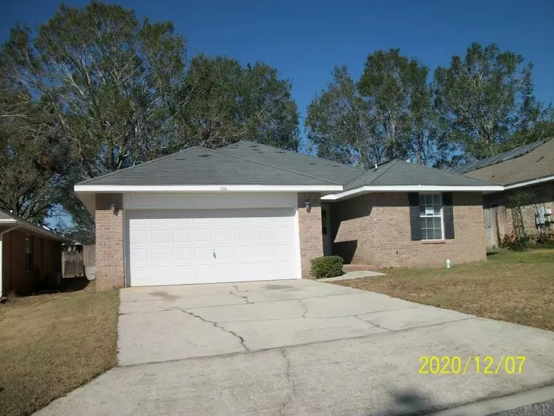 7910 Red Bean Dr, Pensacola, FL 32526