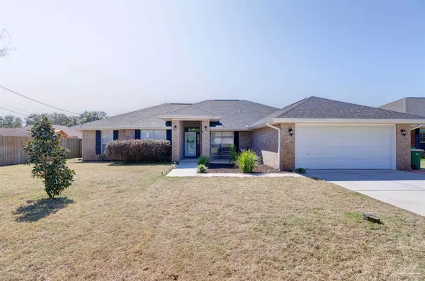 8271 Branston Dr, Navarre, FL 32566