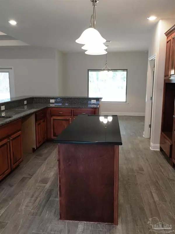 Milton, FL 32583,5436 Sa Jones Rd