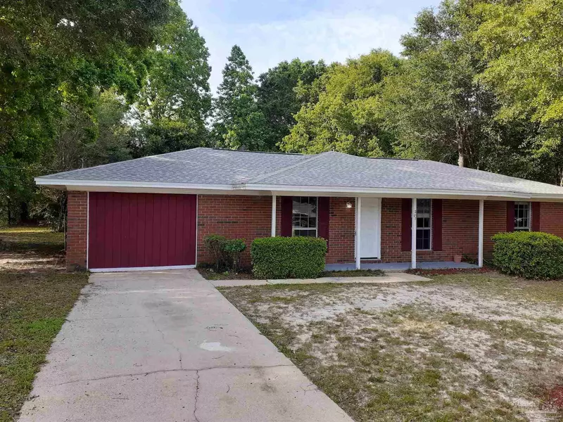 207 Forrest Pkwy, Crestview, FL 32539