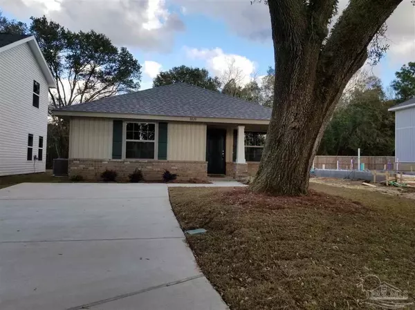 6268 Cardinal Cove Ln, Pensacola, FL 32504