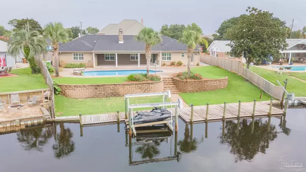 Gulf Breeze, FL 32563,952 Aquamarine Dr